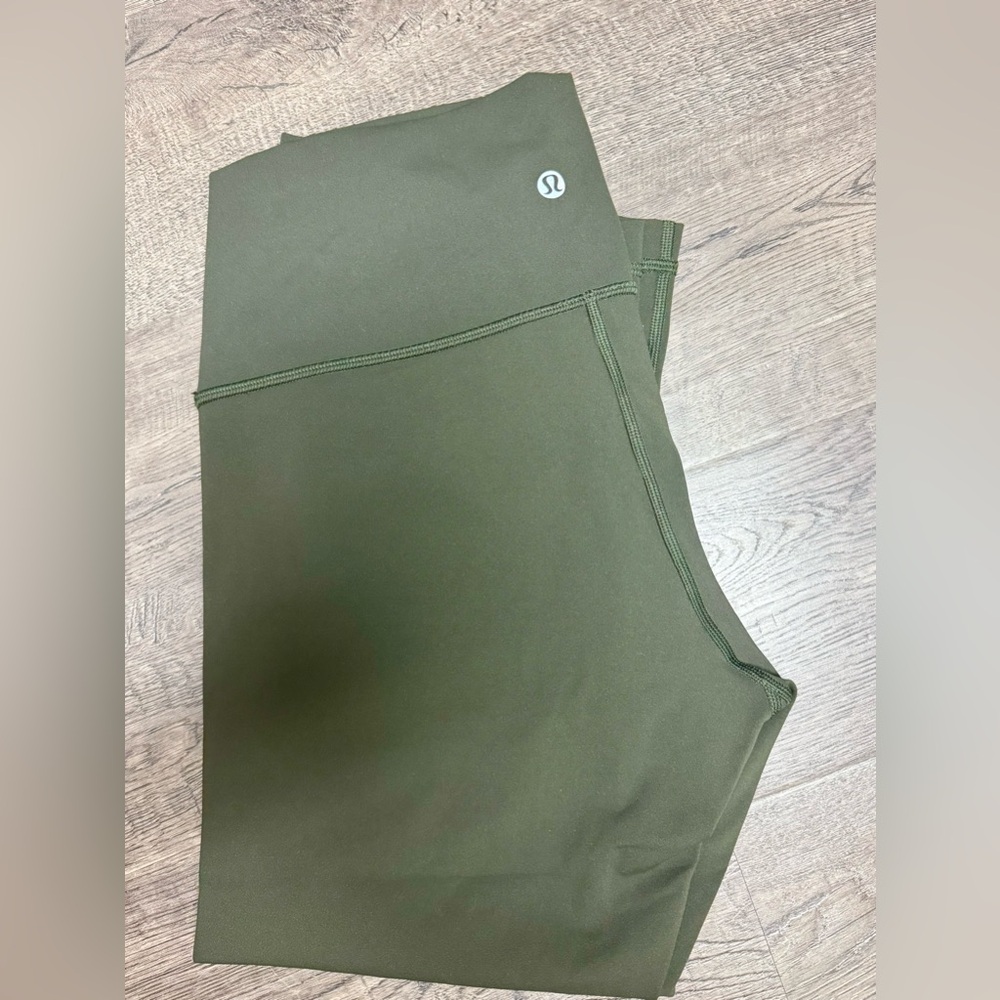 Lululemon wunder under